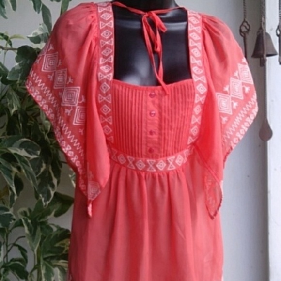 Lo❤️posh Tops - Lo❤️posh Orange Embroidered Top - Size M